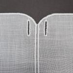 Folklórní vitrážová záclona 61162